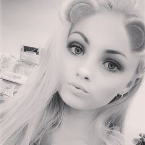 Meet your Posher, Dani